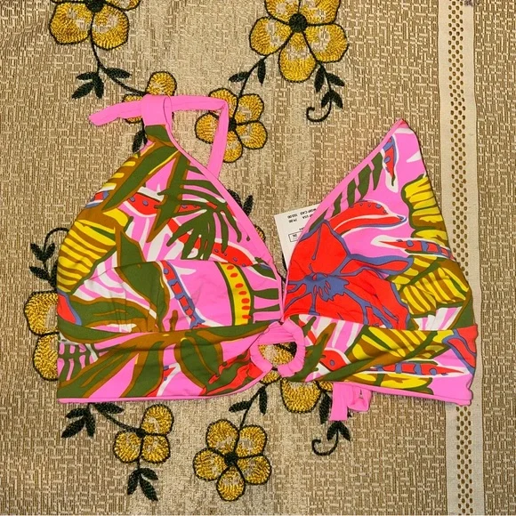 Maaji Pink Bikini top with Plunging V-Neck - Picture 7 of 12